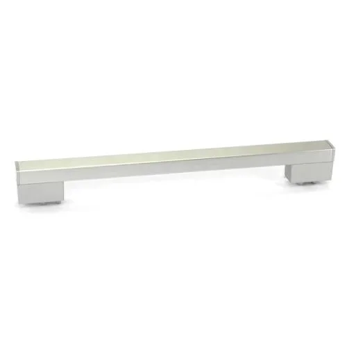Blomberg 4948021900 DOOR HANDLE ASSEMBLY